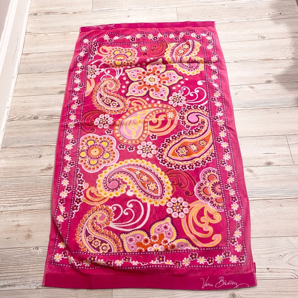 VERA BRADLEY large beach towel
